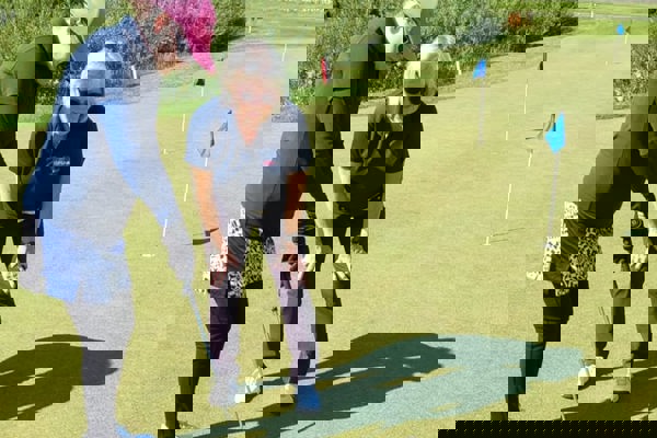 Sökes paragolf hjälp
