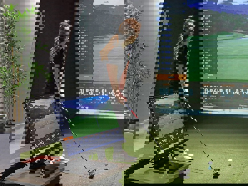 Golfa! Slipa på formen med hjälp av simulatorn i vinter