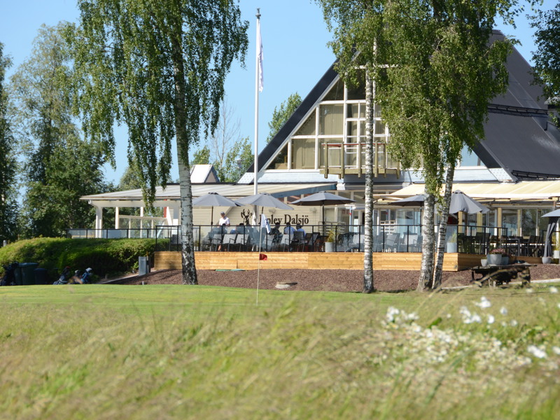 Golfkrogen öppnar för lunch